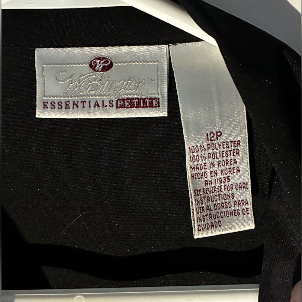 Vintage Worthington Essentials Petite Long Sleeve Black Button Up Collar Blouse